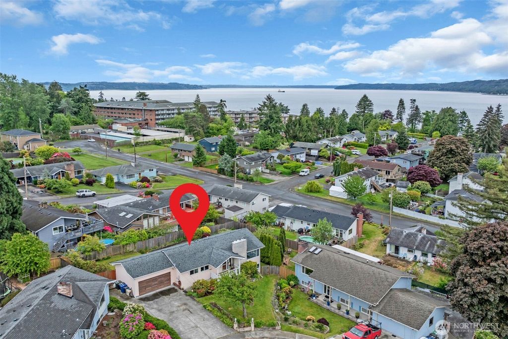 Photo of 23319 11th Place S, Des Moines, WA 98198 (MLS # 2375135)