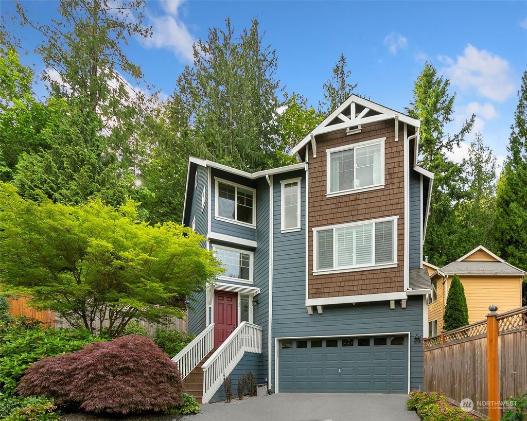 Photo of 37 Sunset Court NW, Issaquah, WA 98027 (MLS # 2054894)