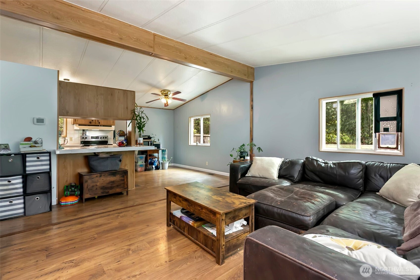 521 NE Larson Lake Road