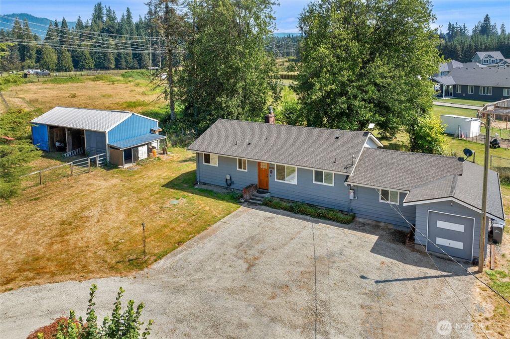 Photo of 9620 State Route 530 NE, Arlington, WA 98223 (MLS # 2426661)