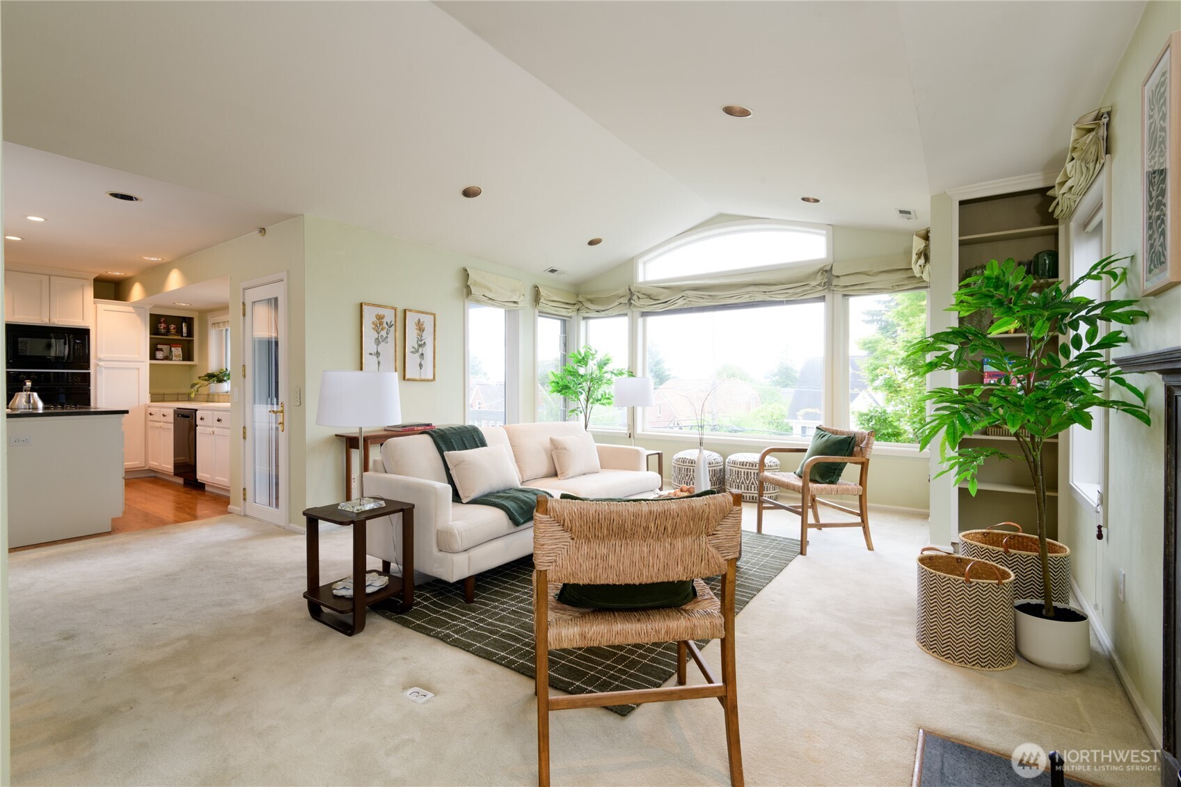 2650 W Newton Street