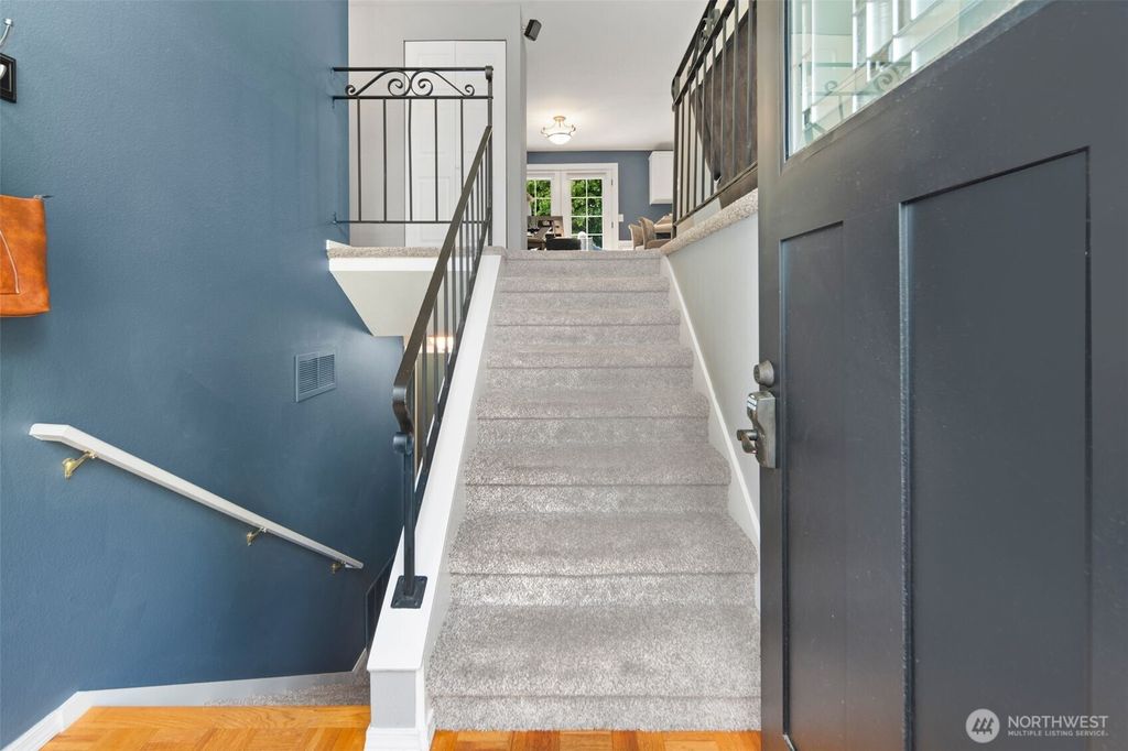 Photo of 21912 1st Avenue W, Bothell, WA 98021 (MLS # 2356039)