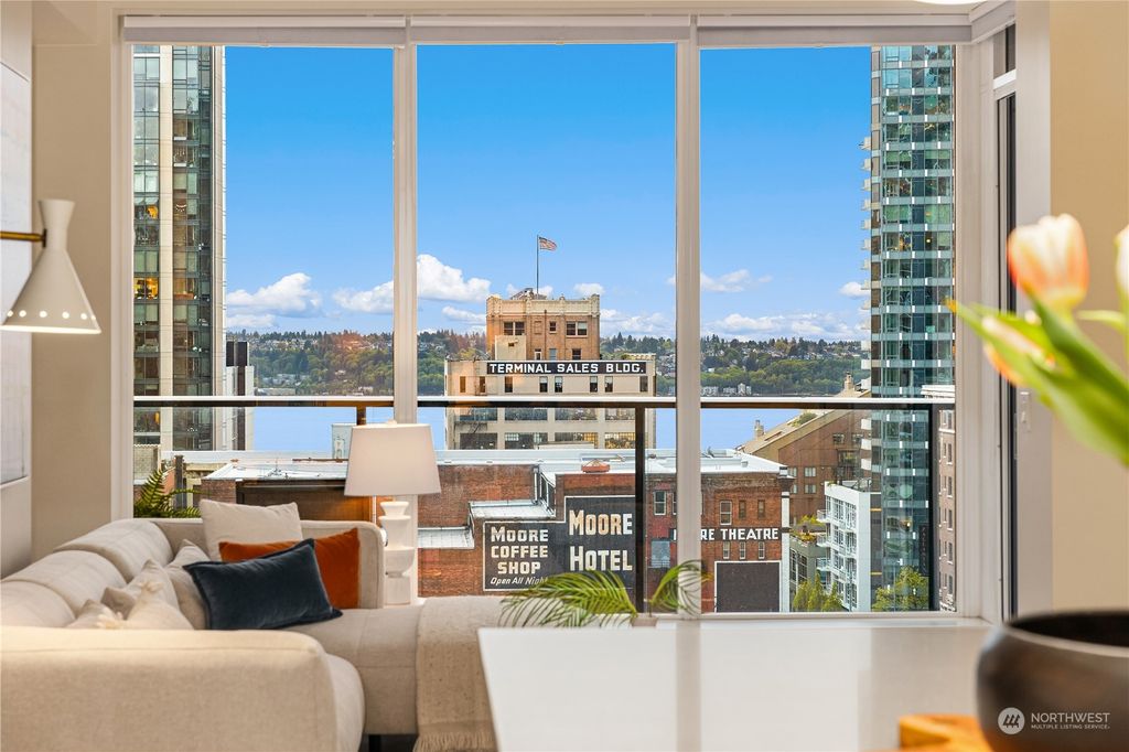 Photo of 1920 4th Avenue #1403, Seattle, WA 98101 (MLS # 2228433)