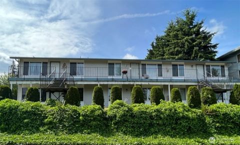 Photo of 500 75th Street SE #12, Everett, WA 98203 (MLS # 2476130)