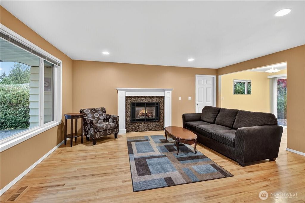 Photo of 20721 81st Avenue W, Edmonds, WA 98026 (MLS # 2448530)