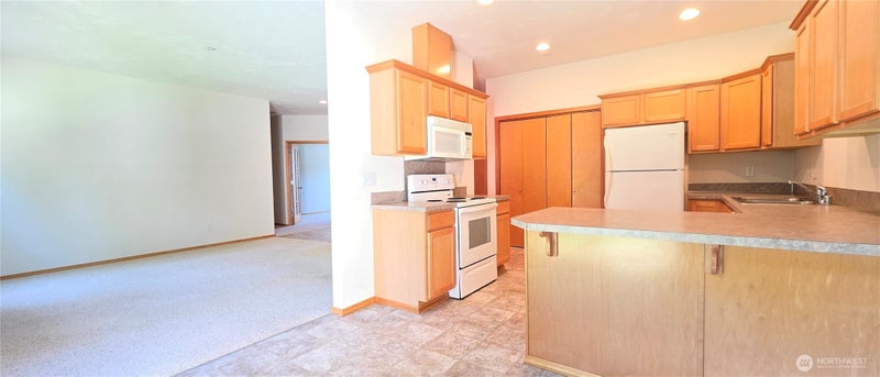 50 E Beaumont Drive #B