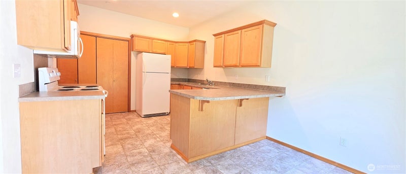 50 E Beaumont Drive #B