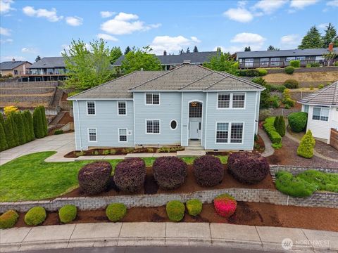 Photo of 1510 NW Gregory Drive, Vancouver, WA 98665 (MLS # 2520509)