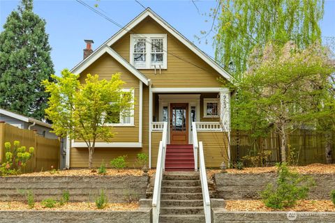 Photo of 923 26th Avenue S, Seattle, WA 98144 (MLS # 2504700)