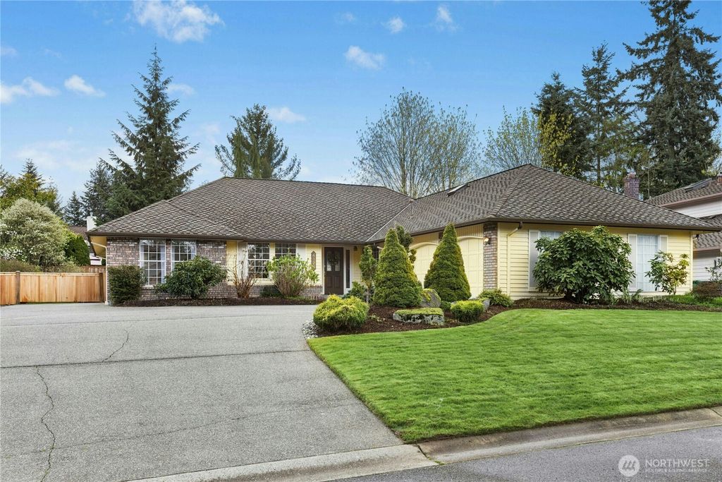 Photo of 4124 125th Place SE, Everett, WA 98208 (MLS # 2510874)