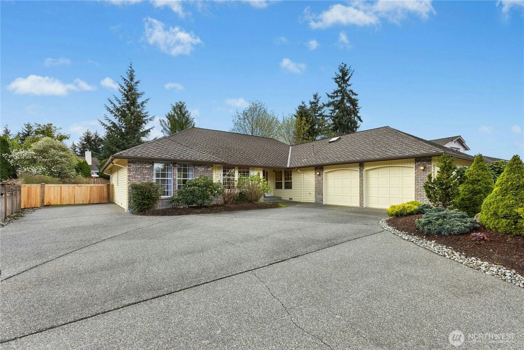 Photo of 4124 125th Place SE, Everett, WA 98208 (MLS # 2510874)