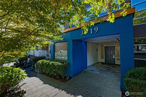 Photo of 3919 Latona Avenue NE #307, Seattle, WA 98103 (MLS # 2447335)