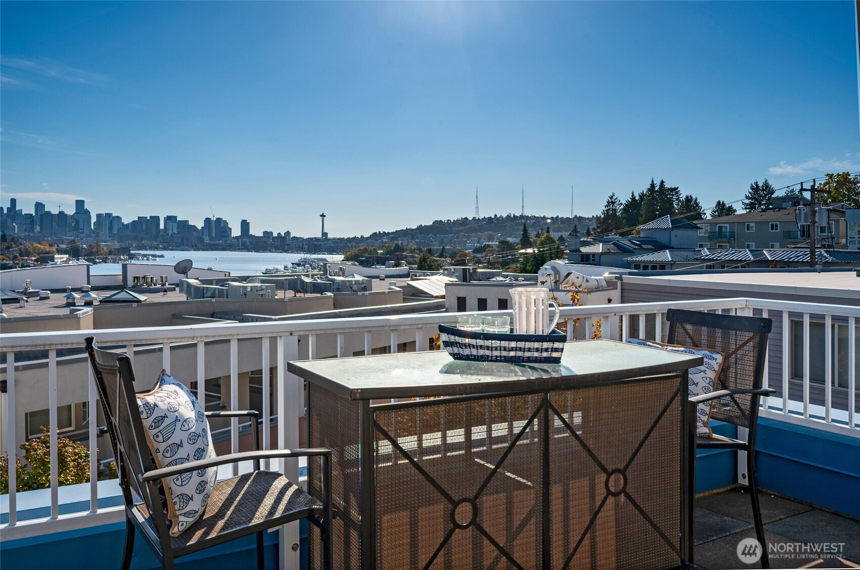 3919 Latona Avenue NE 307