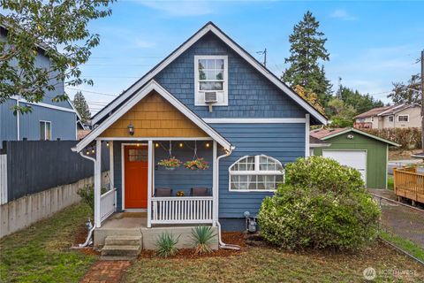 Photo of 3008 S Warner Street, Tacoma, WA 98409 (MLS # 2444940)