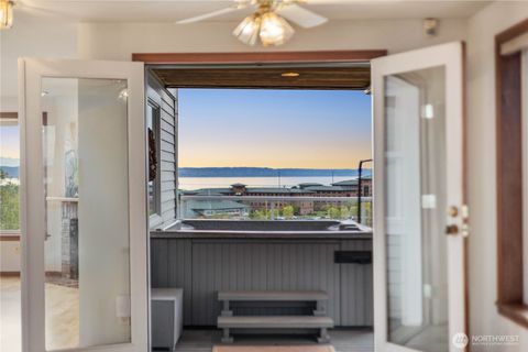 Photo of 1930 Grand Avenue #2, Everett, WA 98201 (MLS # 2507231)