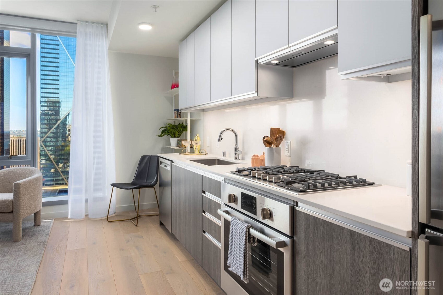 800 Columbia Street 1109