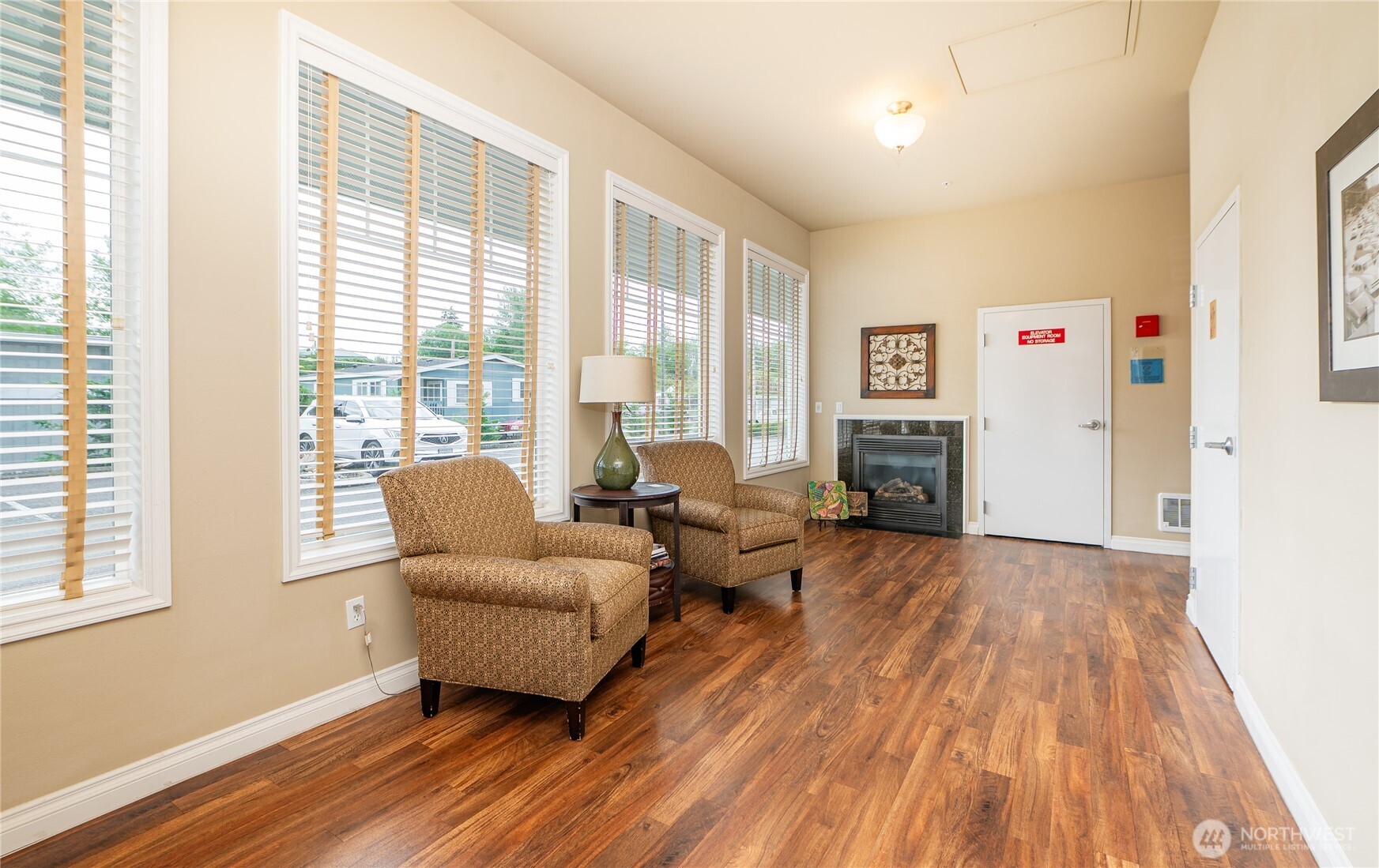 4819 Alderson Road 302