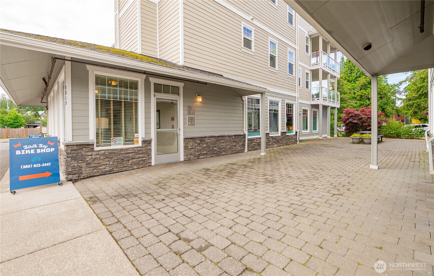 4819 Alderson Road 302