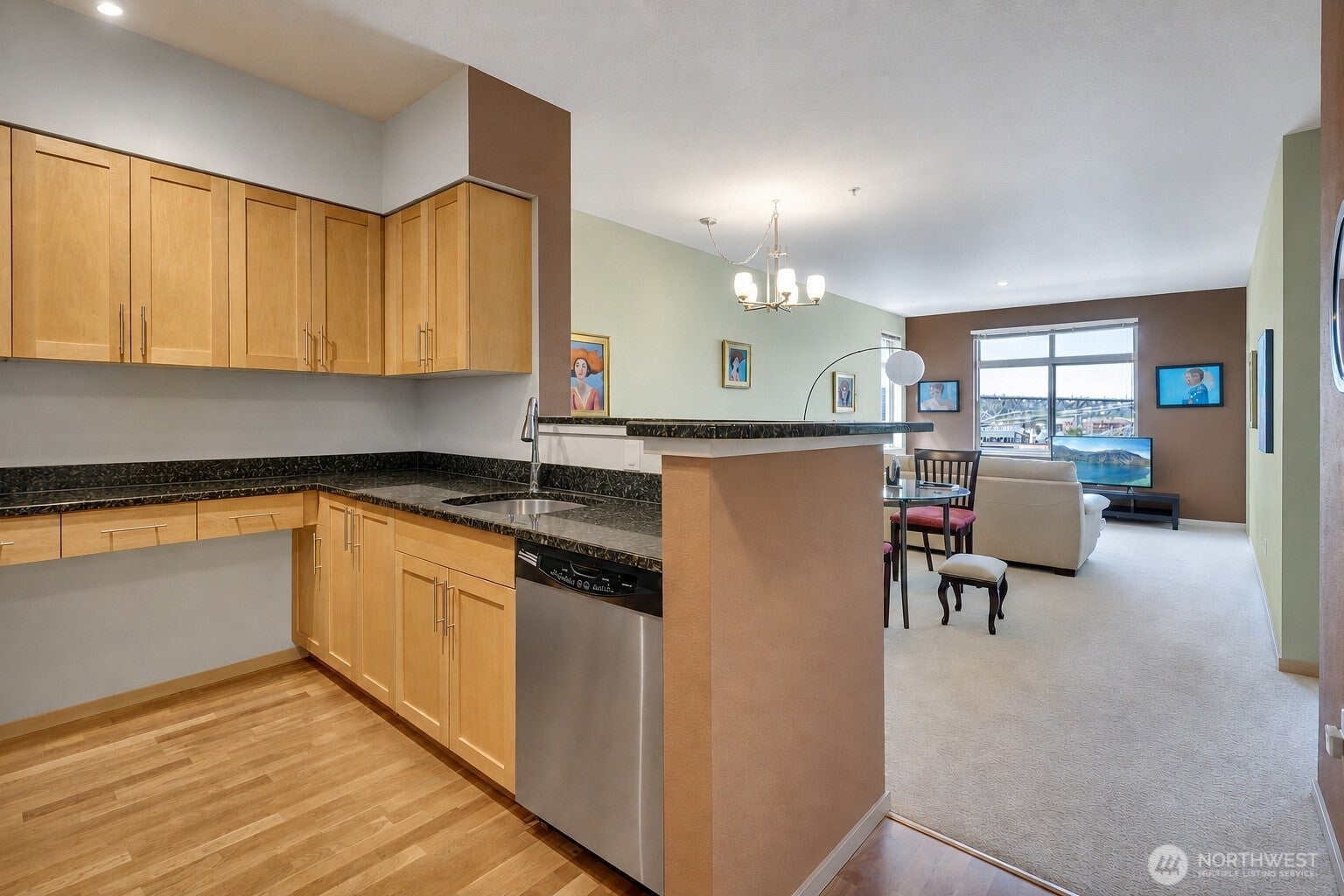 3333 Wallingford Avenue N 410
