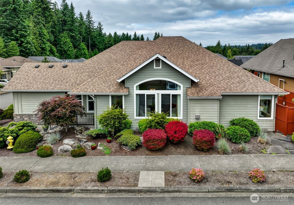Photo of 12708 Sun Break Way NE, Redmond, WA 98053 (MLS # 2392286)