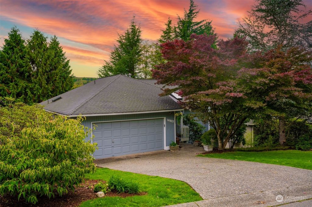 Photo of 14927 SE 64th Street, Bellevue, WA 98006 (MLS # 2173124)