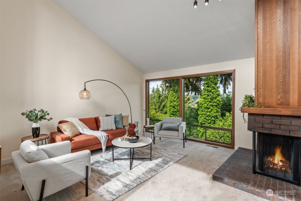 Photo of 4044 171 Avenue SE, Bellevue, WA 98008 (MLS # 2322752)