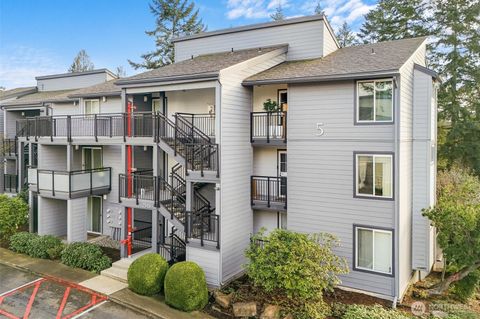 Photo of 2515 NE 4th Street #522, Renton, WA 98056 (MLS # 2467557)