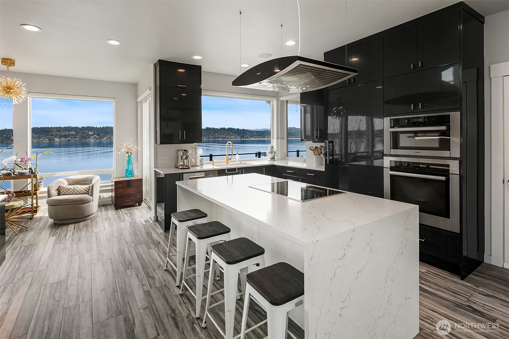 3828 W Lake Sammamish Parkway SE