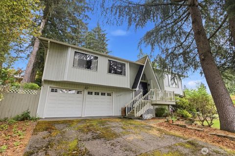 Photo of 5003 64th Avenue W, University Place, WA 98467 (MLS # 2523370)