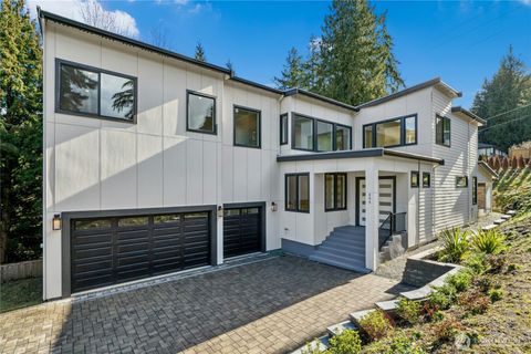 Photo of 955 103rd Avenue SE, Bellevue, WA 98004 (MLS # 2482512)