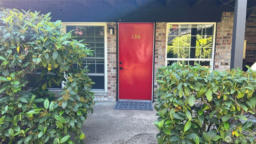 Photo of 3425 S 176th Street #136, SeaTac, WA 98188 (MLS # 2389140)