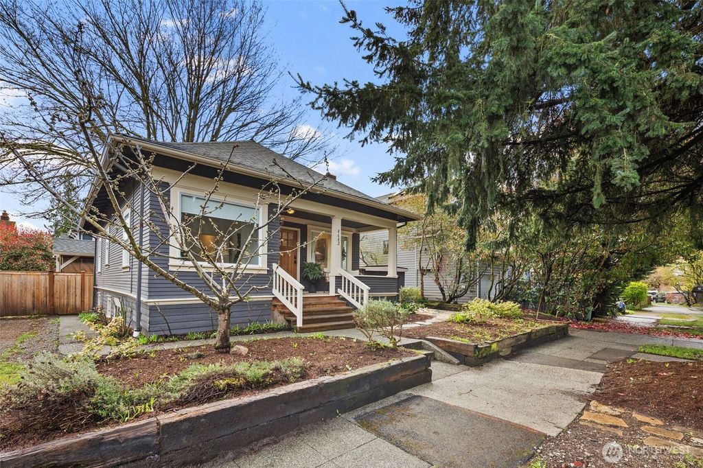 Photo of 4642 Eastern Avenue N, Seattle, WA 98103 (MLS # 2442733)