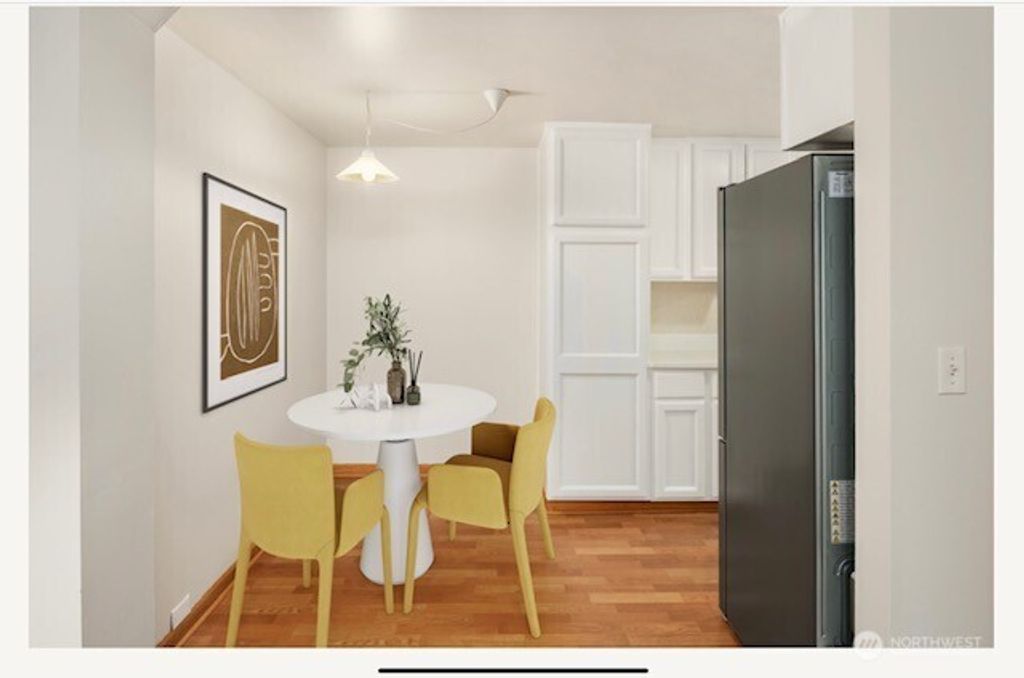 Photo of 919 2nd Avenue W #204, Seattle, WA 98119 (MLS # 2453875)