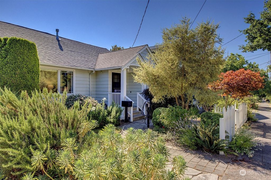 Photo of 7730 Corliss Avenue N, Seattle, WA 98103 (MLS # 2268130)