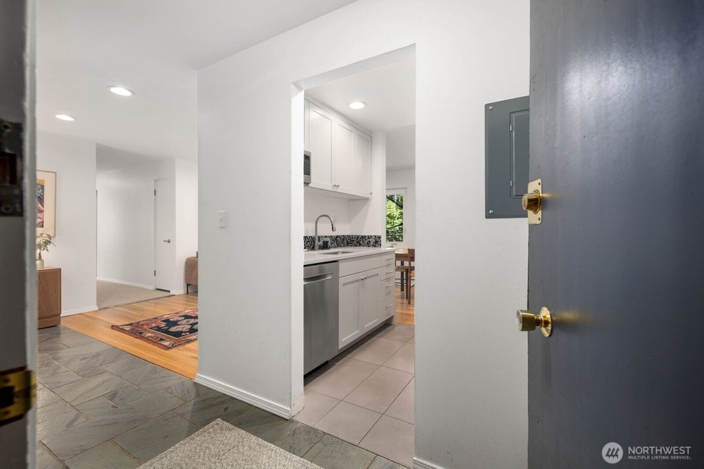 Photo of 632 13th Avenue E #19, Seattle, WA 98102 (MLS # 2590975)