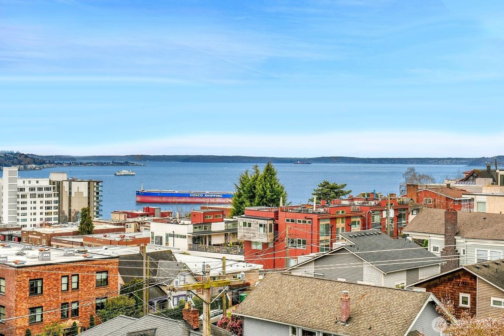Photo of 912 3rd Avenue W #501, Seattle, WA 98119 (MLS # 2505565)