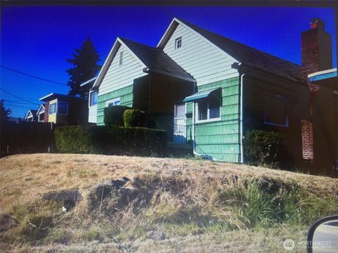 Photo of 9428 51st Avenue S, Seattle, WA 98118 (MLS # 2451578)