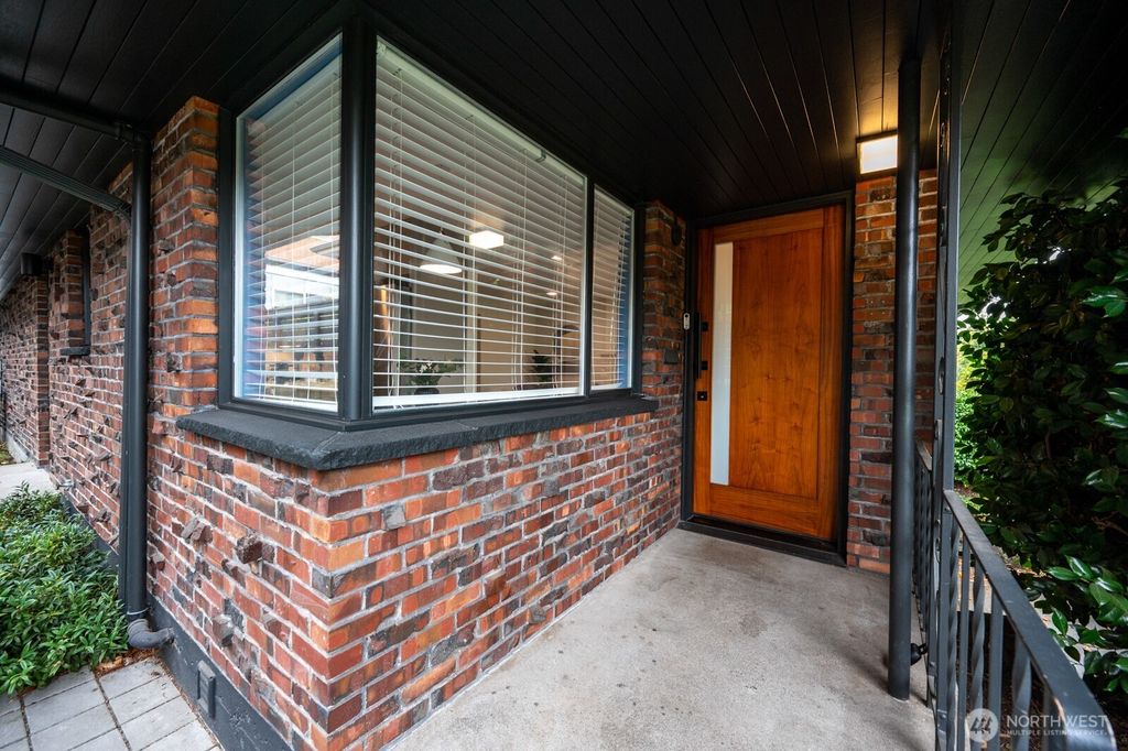 Photo of 1525 NW 90th Street, Seattle, WA 98117 (MLS # 2438956)
