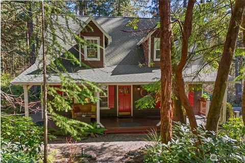 Photo of 11806 105th Street Ct, Anderson Island, WA 98303 (MLS # 2500285)