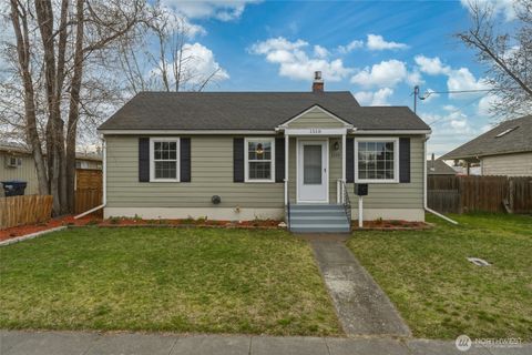 Photo of 1518 Portland Avenue, Walla Walla, WA 99362 (MLS # 2494813)