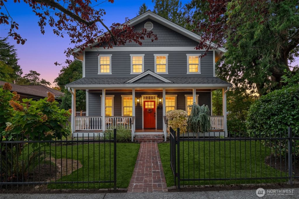 Photo of 7557 44th Avenue NE, Seattle, WA 98115 (MLS # 2413264)