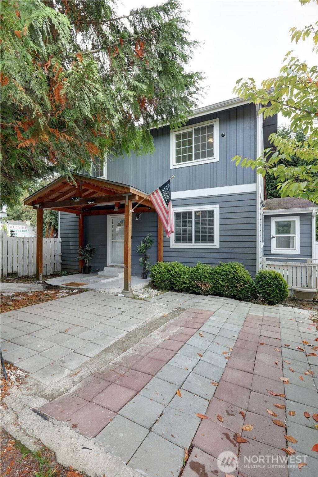 Photo of 20705 13th Avenue S, SeaTac, WA 98198 (MLS # 2439939)