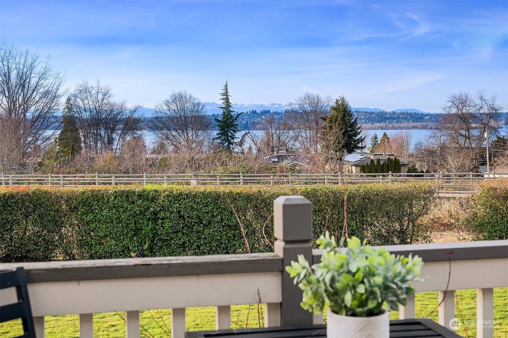 Photo of 6523 106th Avenue NE #3, Kirkland, WA 98033 (MLS # 2026615)
