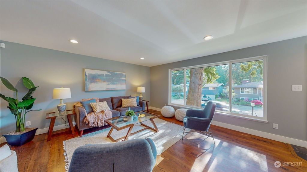 Photo of 13338 28th Avenue NE, Seattle, WA 98125 (MLS # 2070509)