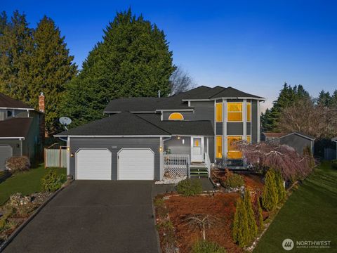 Photo of 11114 SE 218th Place, Kent, WA 98031 (MLS # 2469772)
