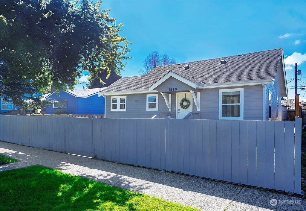 Photo of 1618 5th Street, Marysville, WA 98270 (MLS # 2223857)