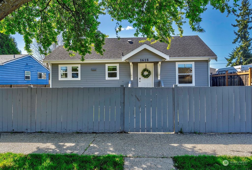 Photo of 1618 5th Street, Marysville, WA 98270 (MLS # 2223857)