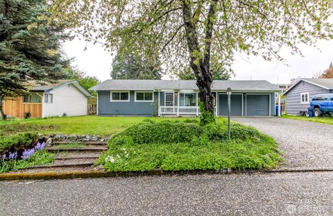 Photo of 2115 Elm Street SE, Auburn, WA 98092 (MLS # 2513208)