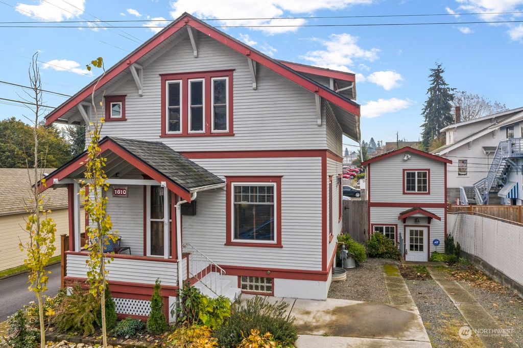 Photo of 1610 37th Street, Everett, WA 98201 (MLS # 2018990)