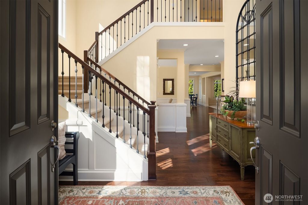 Photo of 15732 NE 119th Court, Redmond, WA 98052 (MLS # 2503144)